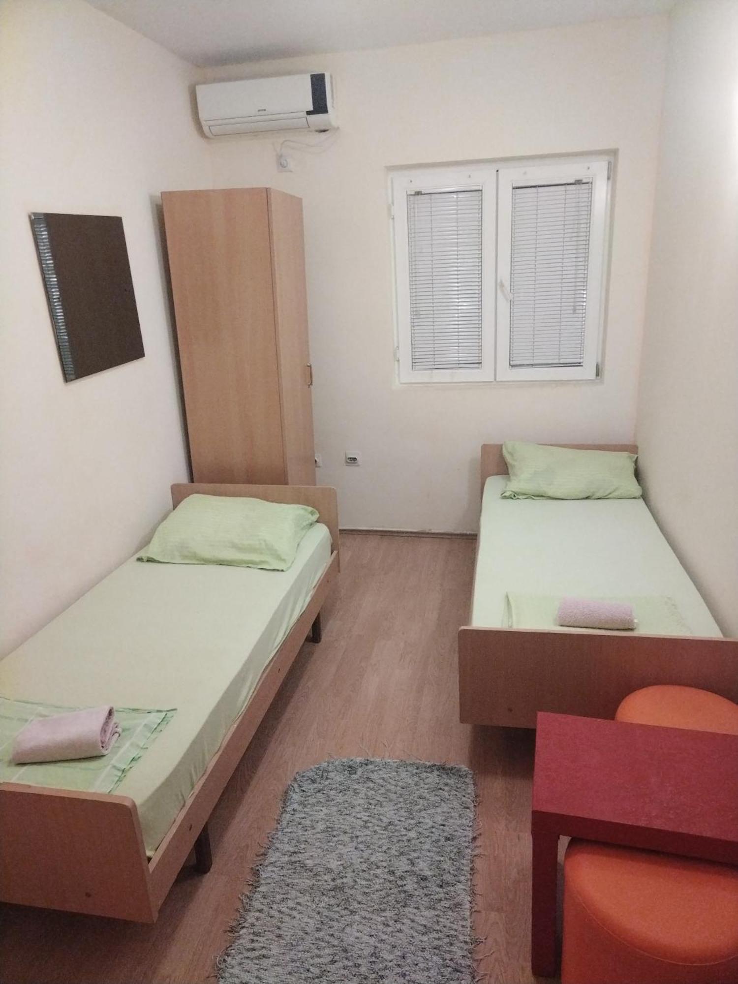 Apartmani Pikula Sutomore Exterior photo